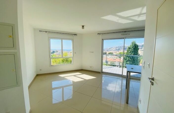 Appartement À Vendre — photo 2