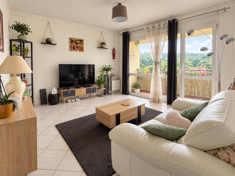 Appartement 2 pièces de 59 m², situé au 4ᵉ étage sans ascenseur — photo 1