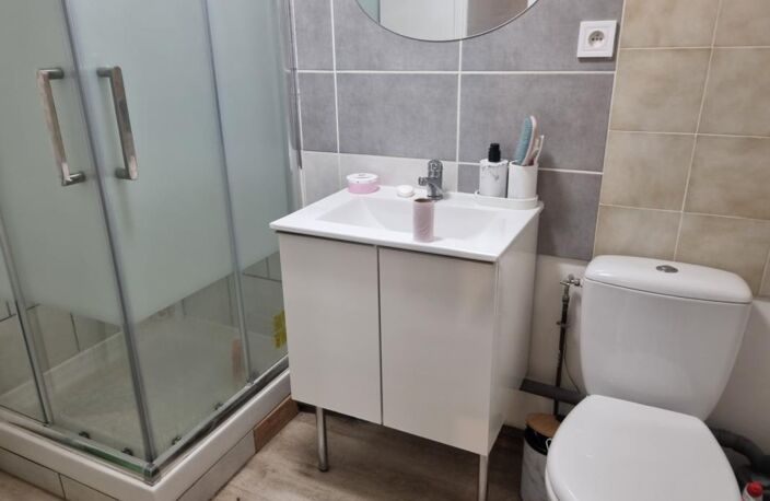 Immeuble - 136m² -  Lussac les Châteaux - 86320 — photo 5