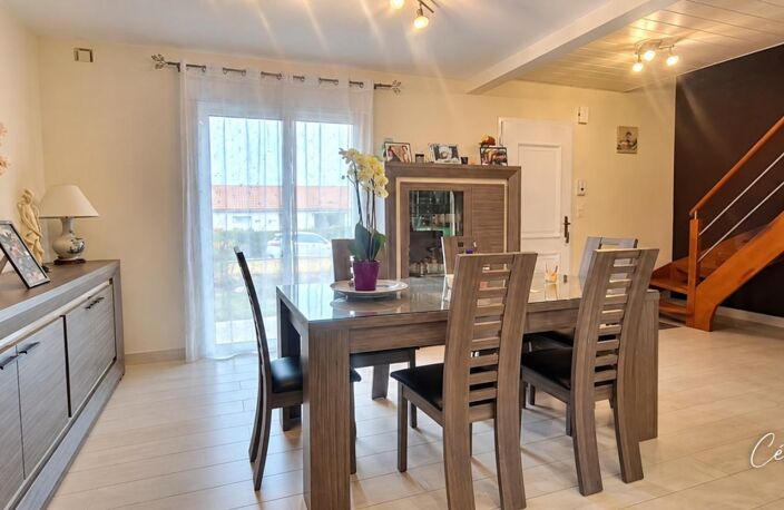 CHAUCHE – MAISON FAMILIALE DE 161 M² – 5 CHAMBRES – PISCINE – PIÈCE DE VIE DE 58,75 M² — photo 5