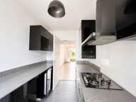 CHATOU (78) - APPARTEMENT 100M2 - 5 PIECES - 2 CHAMBRES POSSIBILITE 3 - RESIDENCE DE STANDING LA FRANCILIENNE - LUMINEUX - BALCON - 2 PARKINGS - CAVE - PARC PAYSAGE - ASCENSEUR - CALME — photo 3