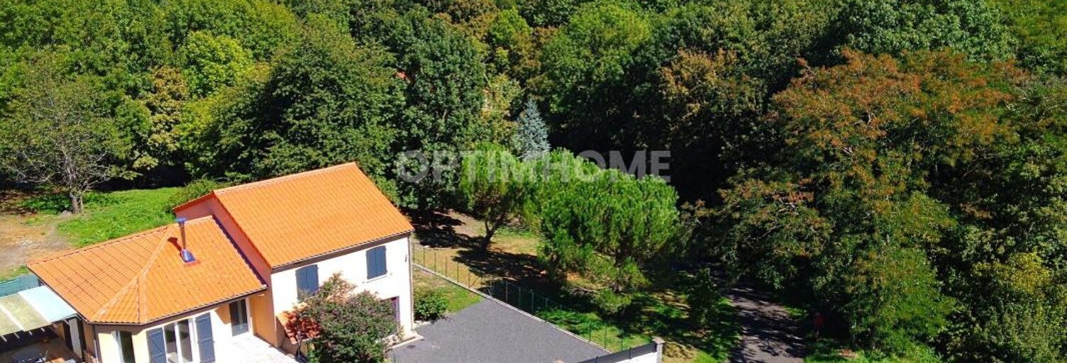 Maison 5 Pièces 100 m² à vendre à Tourzel-Ronzières (63320)