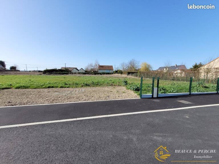 Terrain à bâtir de 848 m² à ILLIERS-COMBRAY (28) — photo 1
