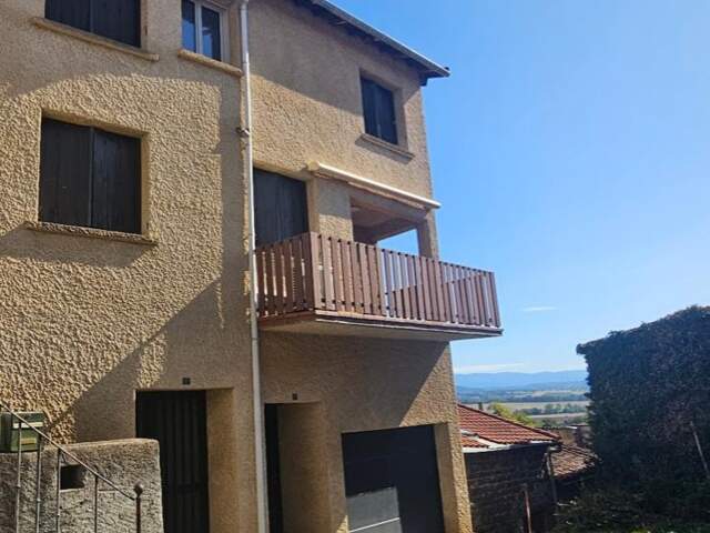 CHALEUREUSE MAISON DE VILLAGE + TERRASSE + GARAGE — photo du bien