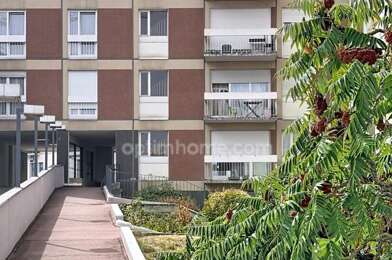 Appartement 4 pièces 109000 €