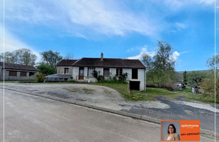 Grenant (52500), proche de Langres - Maison en pierre à rénover de 140 m² avec terrain de 722 m² — photo 2
