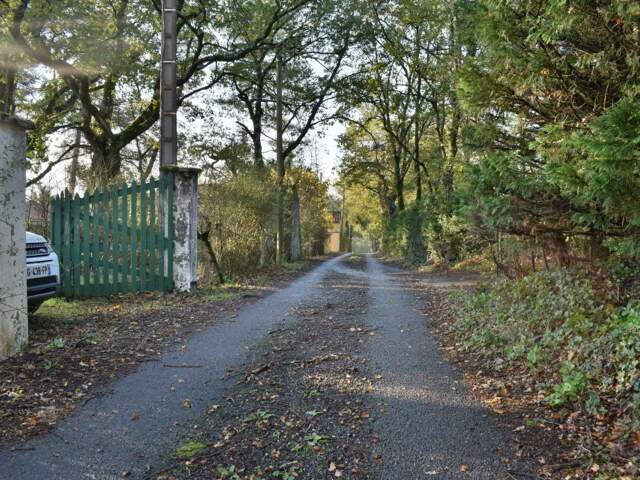 Terrain à vendre de 4 554,00 m² CASTRES (81) — photo du bien