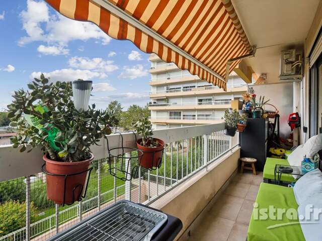 Nice St-Roch : agréable appartement de 54m² avec balcons — photo du bien