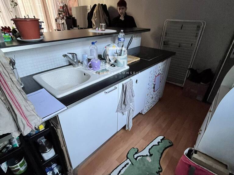 Studio 25 m2 + cave vendu loué St Nicaise — photo 1