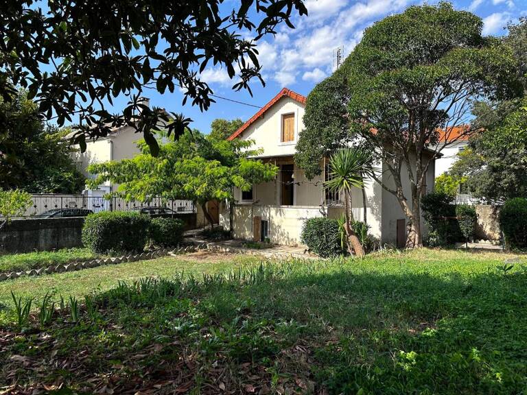 À vendre maison à rénover avec jardin et garage sur Montélimar — photo 1