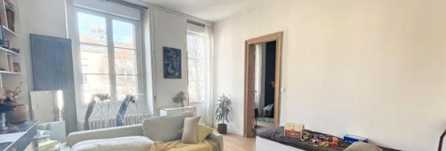 Appartement 3 Pièces 93 m² à louer à Bordeaux (33000)