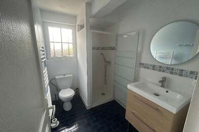 Maison  680 €