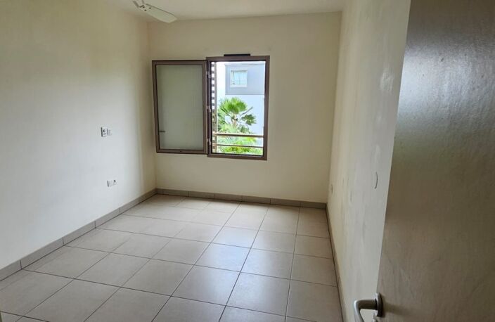 Appartement à vendre 3 pièces LA BRETAGNE (974) — photo 5