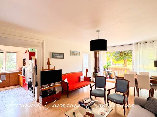 NOISY LE ROI appartement Familial 2 chambres plus espace bureau 84 m² — photo du bien