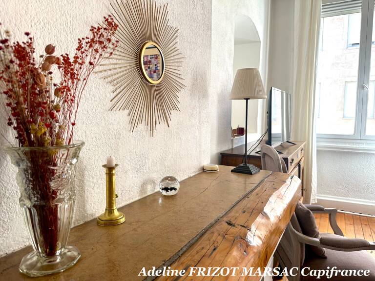 APPARTEMENT - HYPER CENTRE - LUMINEUX - 2 CHAMBRES - 1 BUREAU - 3E - FONCTIONNEL — photo 1