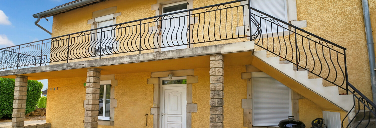 Maison 8 Pièces 191 m² à vendre à Val-Sonnette (39190)