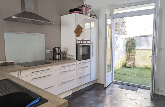 Maison de caractère de 99 m² avec cour + grenier aménageable — photo 5