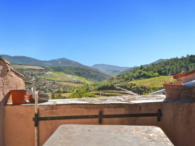 ROQUEBRUN – PROCHE SAINT-CHINIAN ET BERLOU – MAISON 3 PIÈCES – 75 M² – 2 CHAMBRES – TERRASSE – CAVE – VUE DÉGAGÉE – TRÈS CALME — photo 1