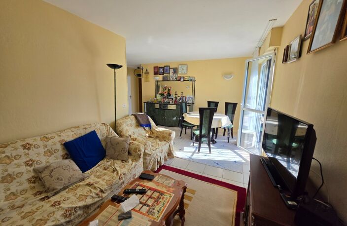 Appartement à vendre 95 pièces GRIGNY (91) — photo 2