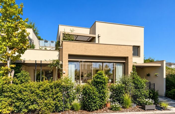 Maison à vendre 5 pièces FERNEY VOLTAIRE (01) — photo 2