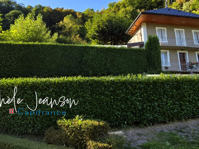 RARE À LA VENTE – MAISON 6 PIECES BOURGEOISE RÉNOVÉE SUR PLUS DE 5 000 M² DE TERRAIN — photo du bien