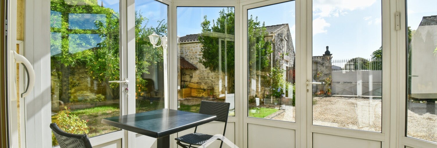 Maison 10 Pièces 268 m² à vendre à Saint-Jean-d'Angély (17400)