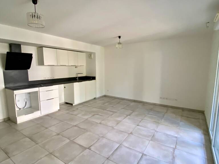 Dpt Hérault (34), à louer MONTPELLIER appartement T3 d'environ 63 m² avec terrasse de 12 m² — photo 1