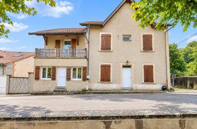 Maison 160 m² – 6 chambres – cœur de Viriville – fort potentiel — photo du bien
