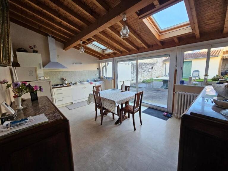 Maison à vendre 5 pièces SAUVETERRE DE GUYENNE (33) — photo 1