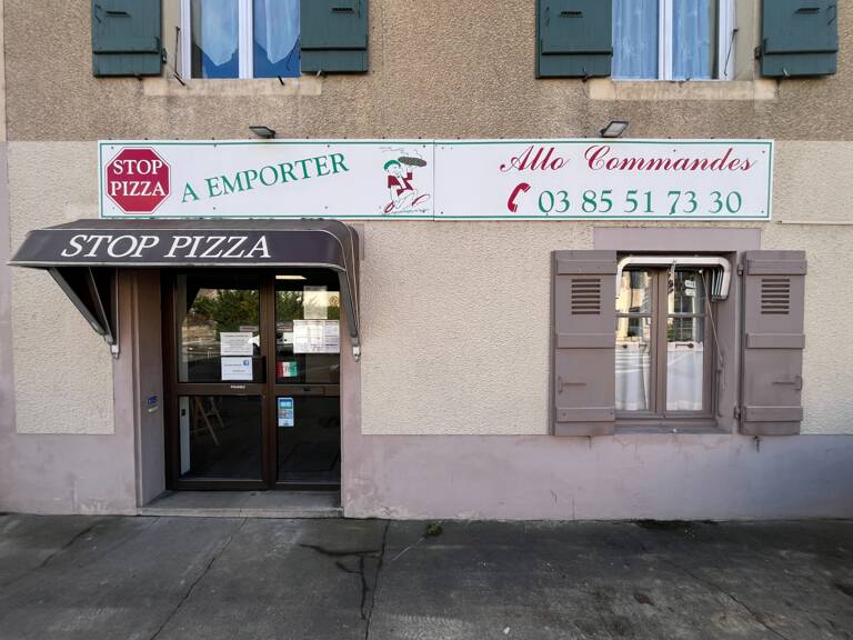 Fonds de commerce de pizzas à emporter à TOURNUS (71) le long de la RN6 — photo 1