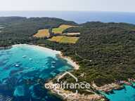 Appartement à vendre 4 pièces PORQUEROLLES (83), rare à la vente appartement 2 terasses et cave, vue et calme — photo 2