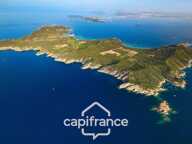 Appartement à vendre 4 pièces PORQUEROLLES (83), rare à la vente appartement 2 terasses et cave, vue et calme — photo 3