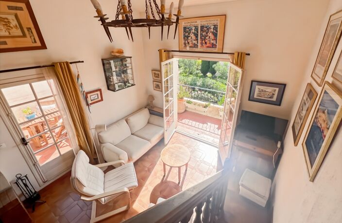 Appartement à vendre 4 pièces PORQUEROLLES (83), rare à la vente appartement 2 terasses et cave, vue et calme — photo 4