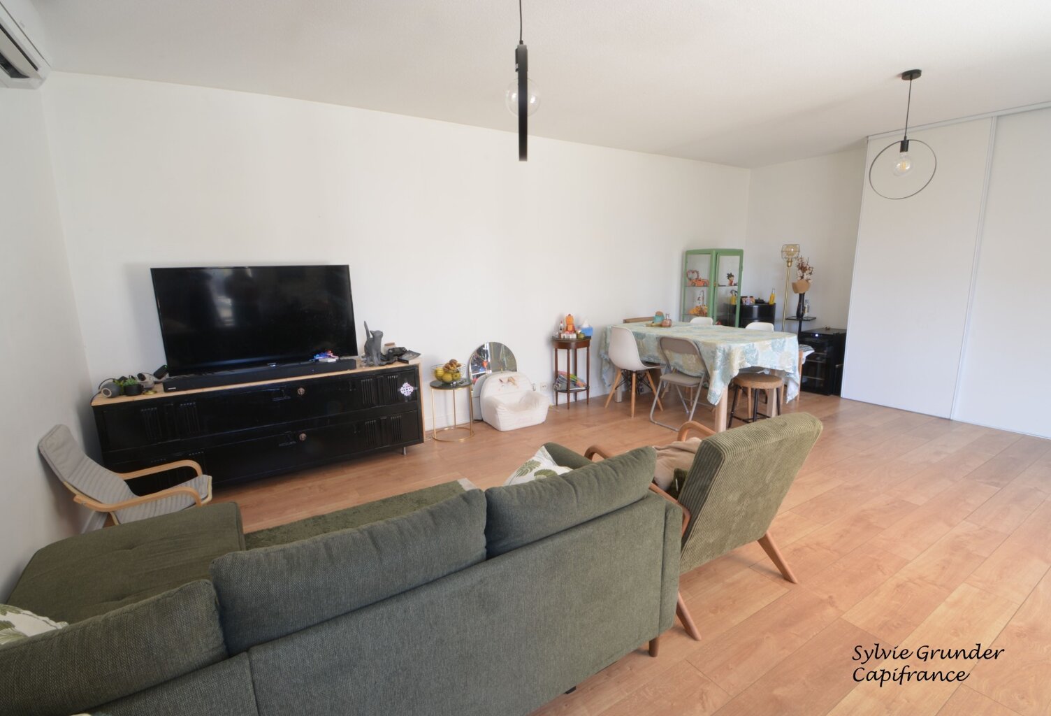 Maison à vendre 4 pièces VITROLLES (13) 90m² sur 203m² — photo 1