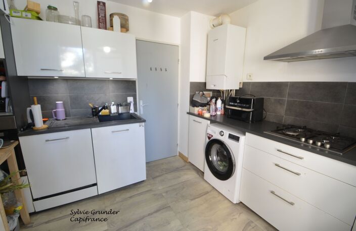 Maison à vendre 4 pièces VITROLLES (13) 90m² sur 203m² — photo 3