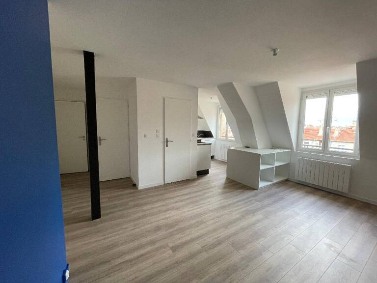 En nouveauté à Saint-Etienne : 37 rue des Francs Maçons — photo 1
