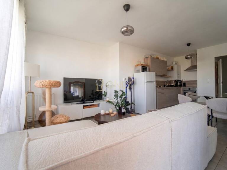 Vénissieux Appartement T2 balcon Garage — photo 1