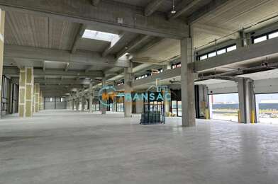 Local industriel  4138 €