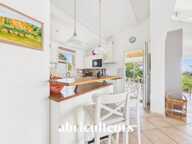 Maison avec jardin, piscine et parking en vente à  Six-Fours-les-Plages (83140) — photo 4