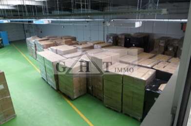 Local industriel  10490 €
