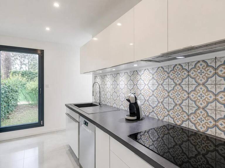 Appartement Saint-Cloud – Val d’Or – 151 m² – 4 chambres – Jardin & terrasse – Parking – Cave — photo 1