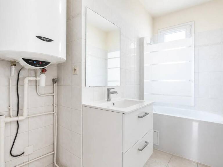Appartement de 4 pièces de 61 m² à Aubervilliers — photo 1