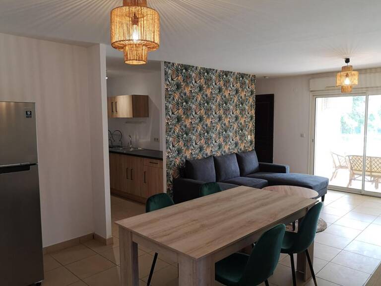 Appartement T2 Meublé - St Pierre — photo 1