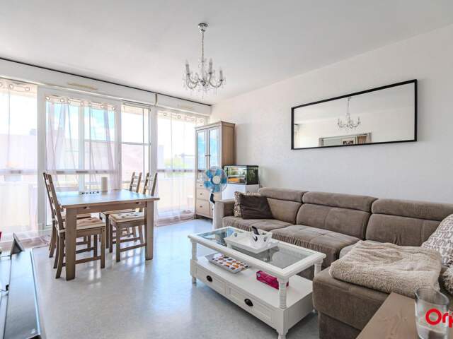 Appartement À Vendre — photo du bien