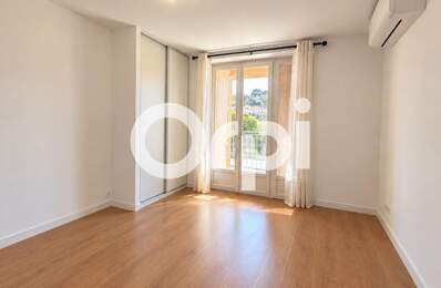 Appartement À Louer — photo du bien