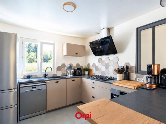 Maison À Vendre T3 avec potentiel d’agrandissement – Terrain de 359m² piscinable — photo du bien