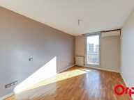 Villeurbanne – Gratte-Ciel | T3 de 65 m² avec balcons et garage — photo 4