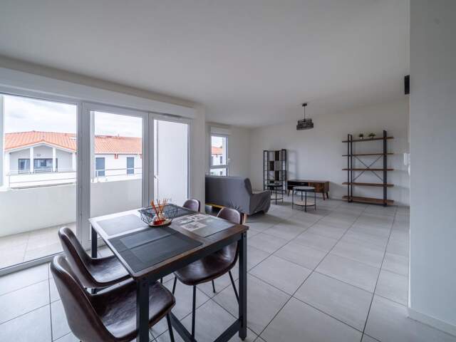 Appartement T3 de 66 m² – Résidence récente de 2022 – Terrasse couverte — photo du bien