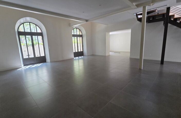 Loft avec toit terrasse vue mer et atelier d'artiste attenant Corniche Tamaris - Balaguier 83500 — photo 2
