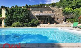 Maison 5 Pièces 160 m² à vendre à Évenos (83330)